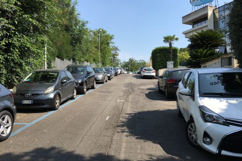 Skybrokers installs a VertexRSI 6.1m antenna in Rome in Italy