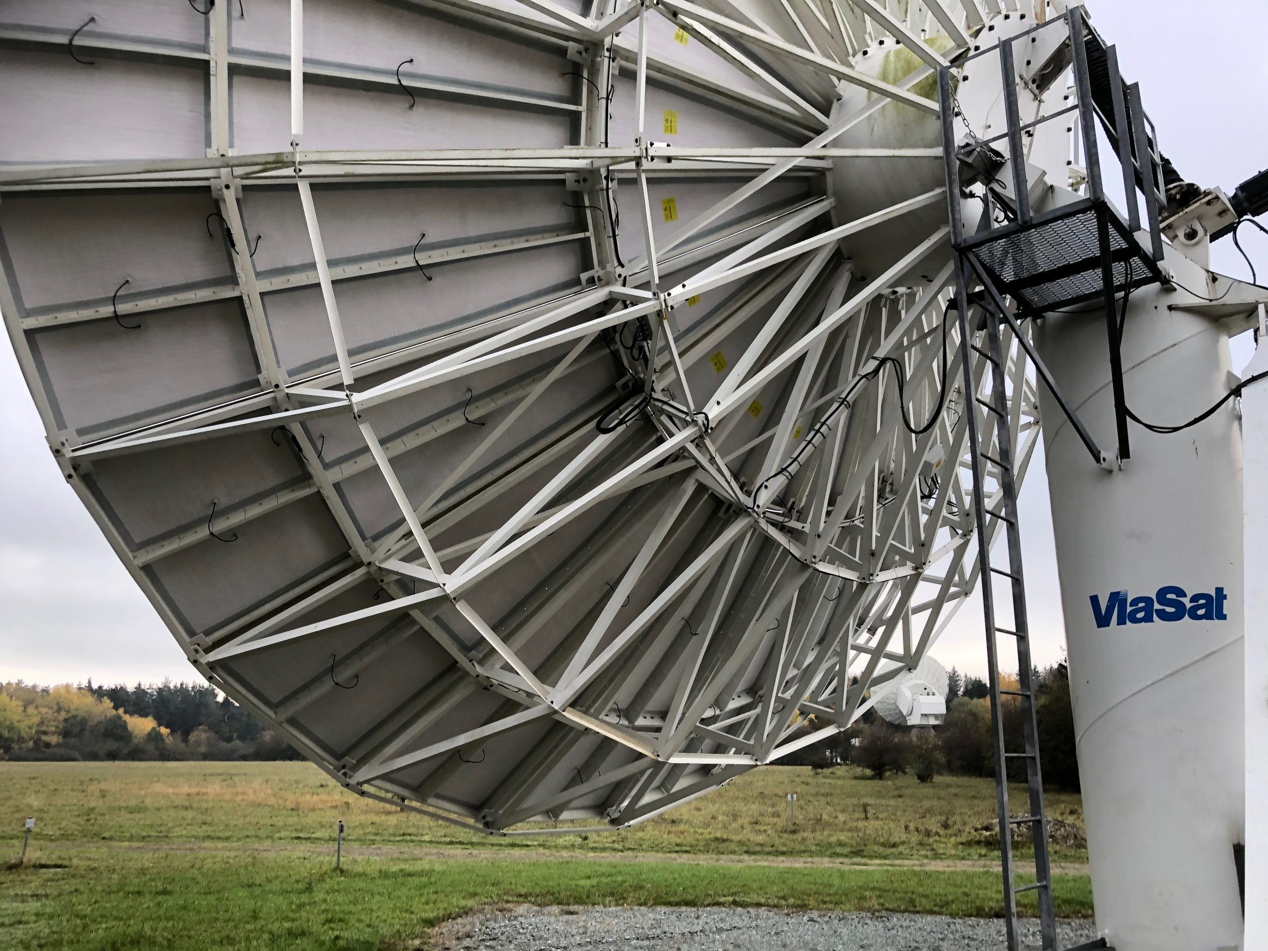 Earth Station Antenna Deicing Systems for refurbished antennas