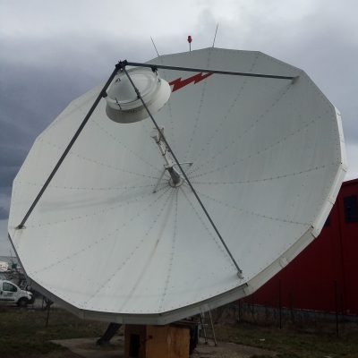 Andrew 7.6m Earth Station Antenna