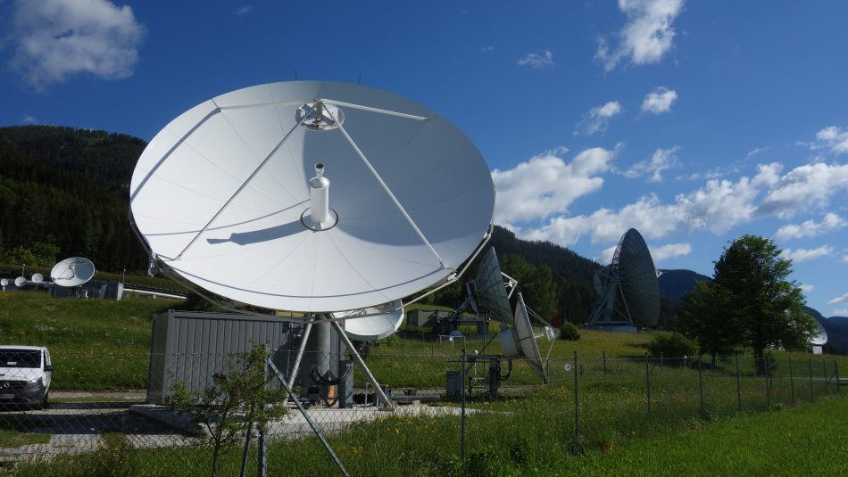 VertexRSI 9.0m Ku-band antenna