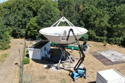 VertexRSI 9m Earth Station Antenna de-installation