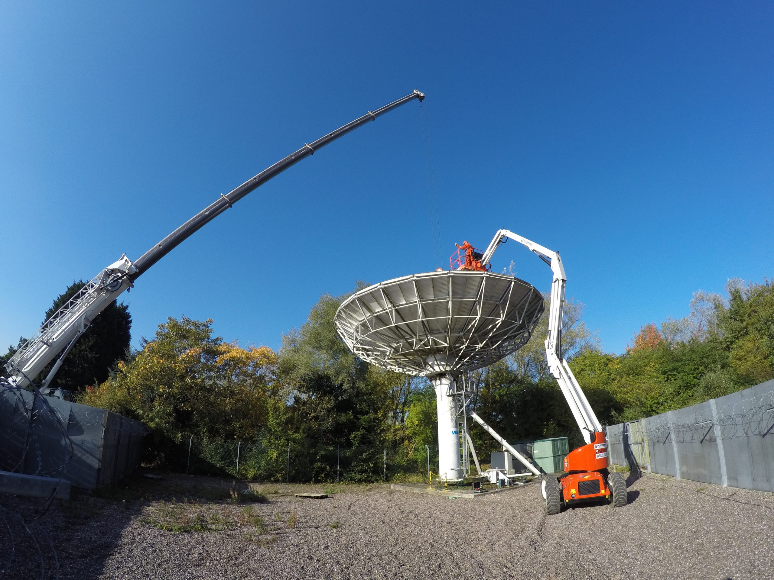 Skybrokers de-installed a Viasat 11.3m Satellite Antenna