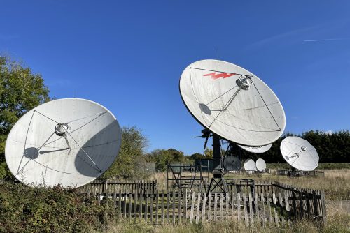 Skybrokers de-installed three Earth Station Antennas