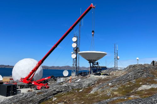 Uaws and refurbished Andrew 7.6m satellite antenna