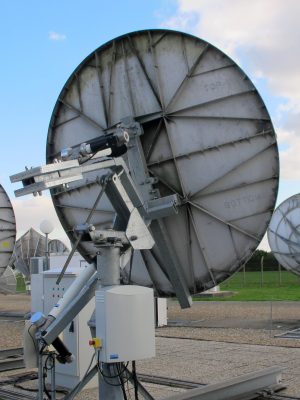 2.4m Tracking Antenna model OPM-2