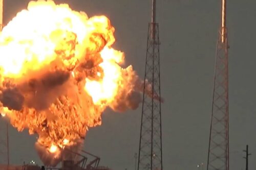 SpaceX falcon 9 rocket with AMOS-6 satellite destroyed on launhc pad